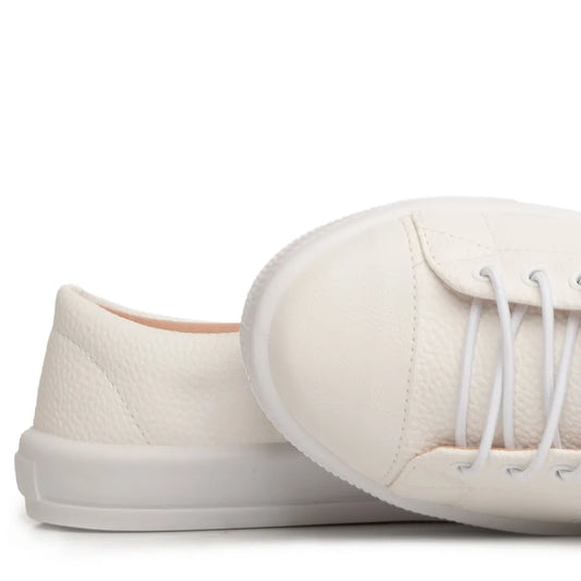 White Comfort Sneakers with Elastic Laces