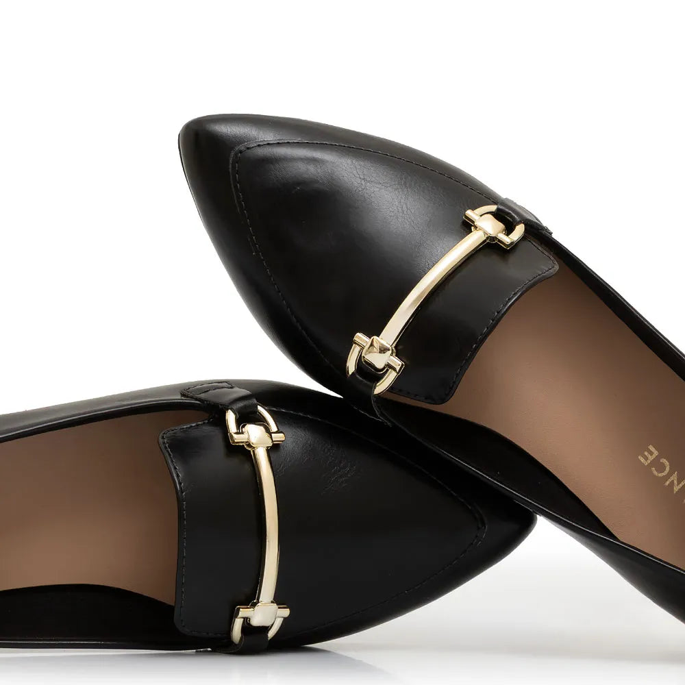 Black Pointed-Toe Bridão Loafer