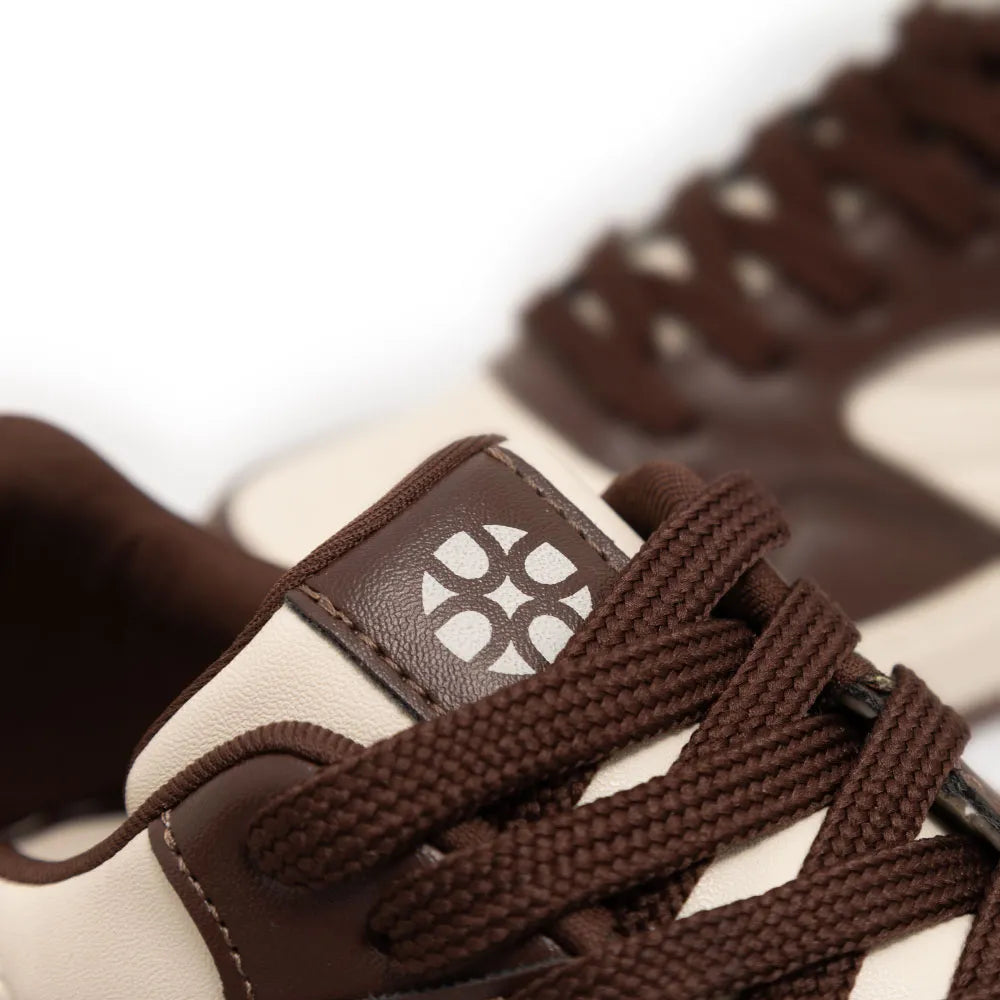 Brown Recortes Sneakers