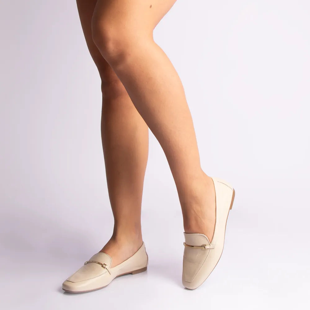 Off White Leather Bridão Loafer