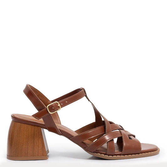 Caramelo Crossed Strap Sandal