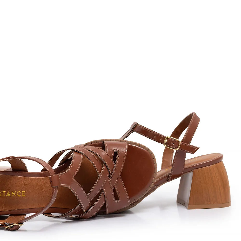 Caramelo Crossed Strap Sandal