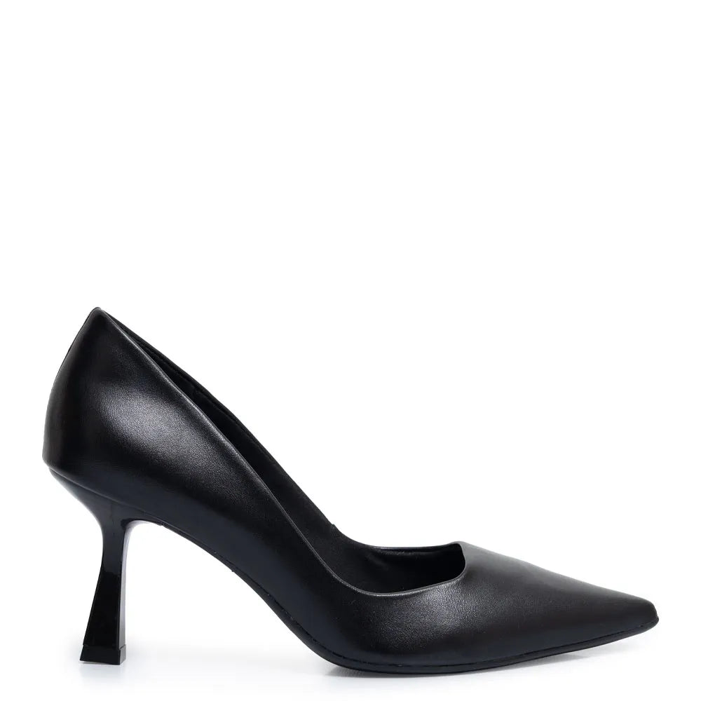 Black Comfort Pointed-Toe Pump