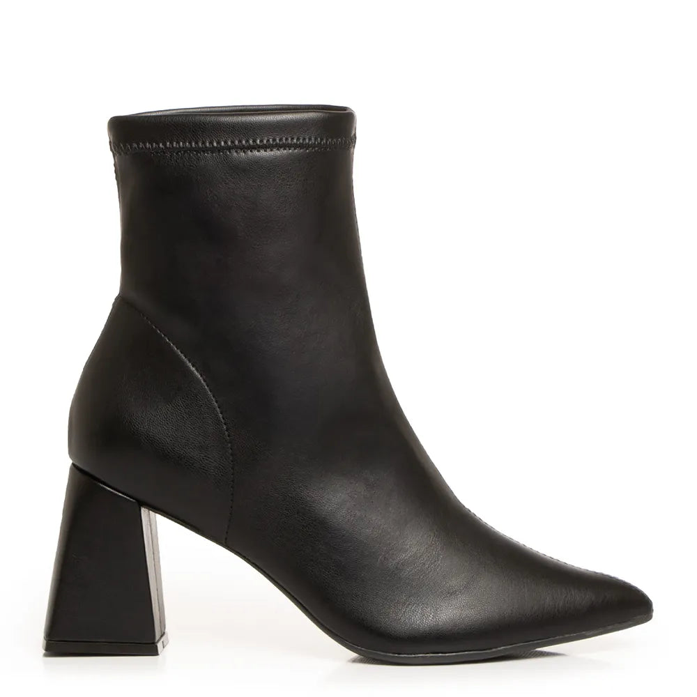 Black Easy Fit Ankle Boot