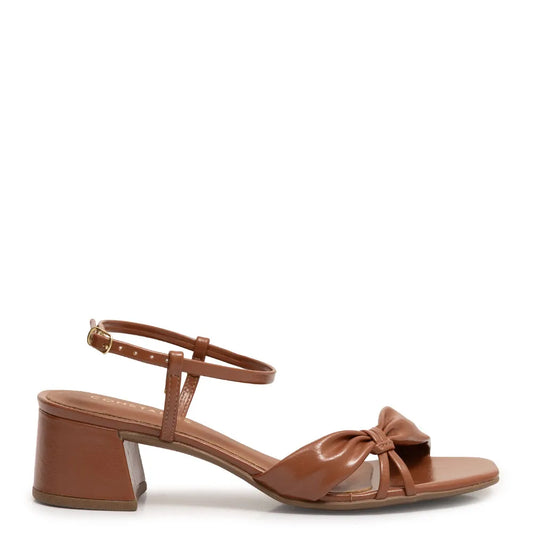 Caramelo Low Heel Sandal